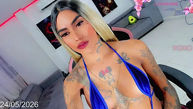 Nella_Dolls webcam