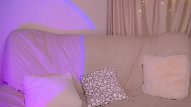 ElenaMonroe webcam