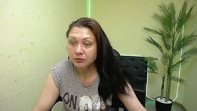 MorticiaAngel webcam