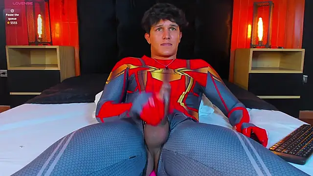 Leo_Savage_ webcam