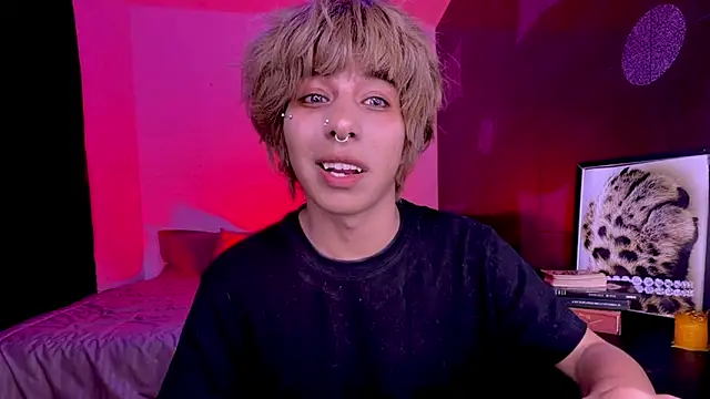Aronn_44 webcam