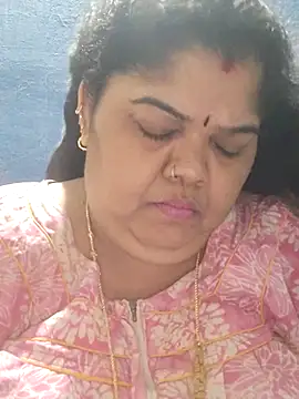 tamilthanushri (F milf) - New toys