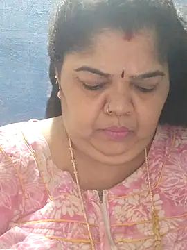 tamilthanushri (F milf) - New toys