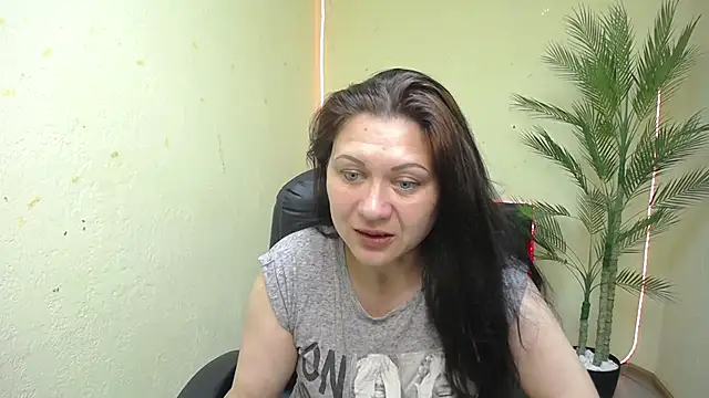MorticiaAngel webcam