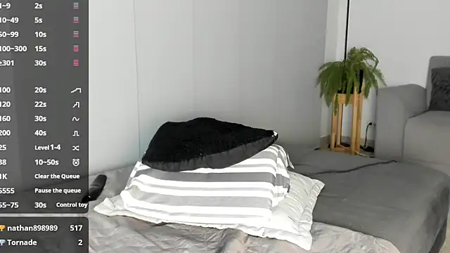 TanishaEvans webcam