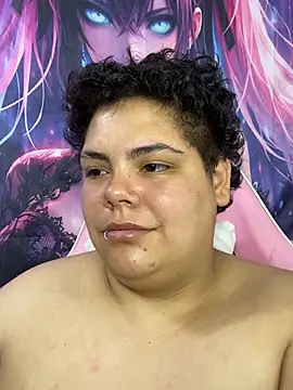 Hailey_Curvy webcam