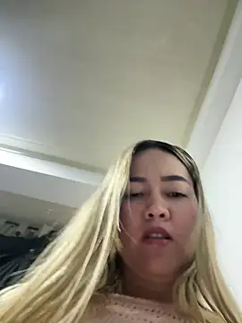 Danielavegax live sex cam