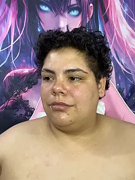 Hailey_Curvy webcam