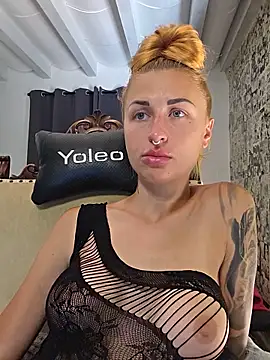 kylie_blck webcam