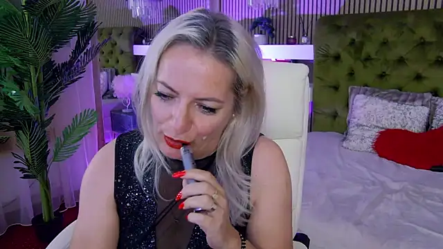 LadyTouch webcam