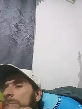 hairy_mannn webcam
