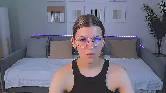 AnnaThorne webcam