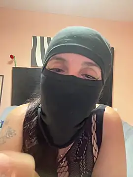 stephanierc (F milf) - 💦+dildo.