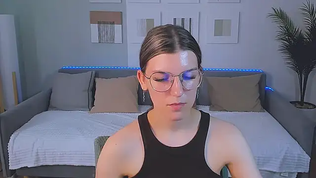 AnnaThorne webcam