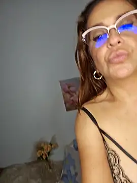 Ariana_Wayne webcam