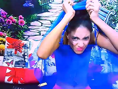 IndianPretty14u2Luv webcam