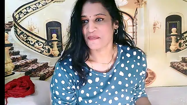 IndianSexcSmyle webcam