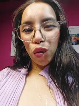 valentina_swallow webcam