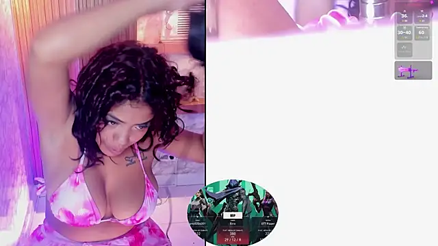 NinaCapelli webcam