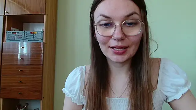 LooveELLYx webcam
