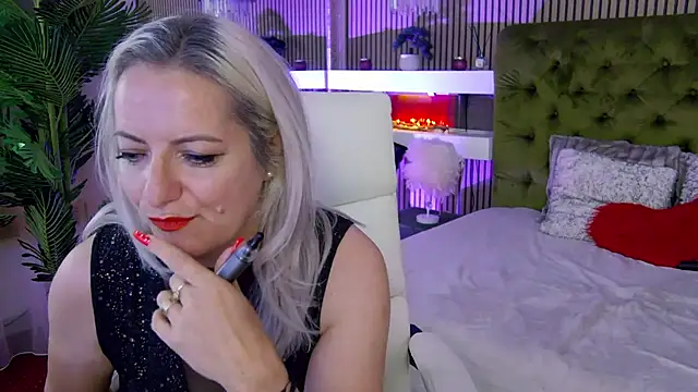 LadyTouch webcam