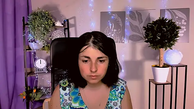 MartaEdams webcam