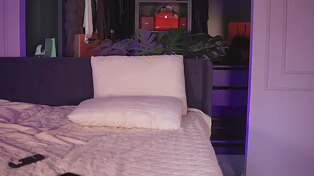 Monique_Celeste