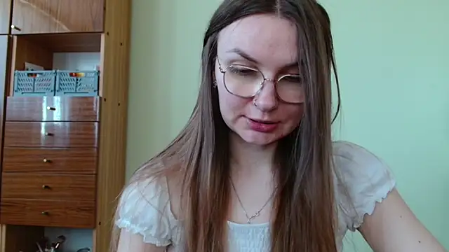 LooveELLYx webcam