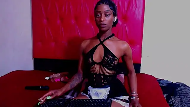 Nikistickyxx25 webcam