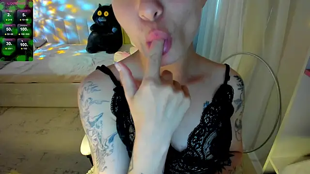Black_Dollarss webcam