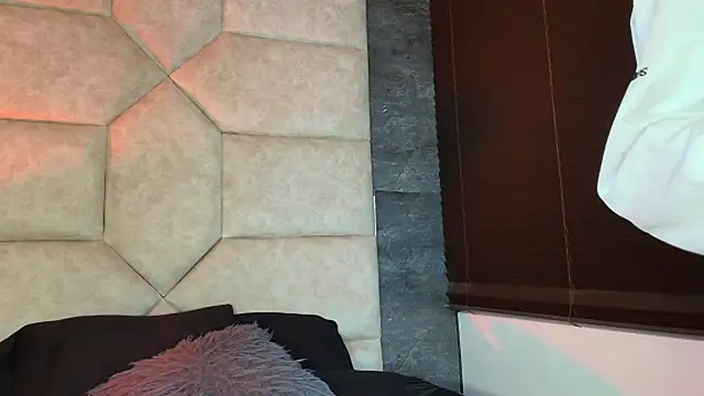 MeganEvanss__ webcam
