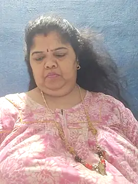 tamilthanushri webcam