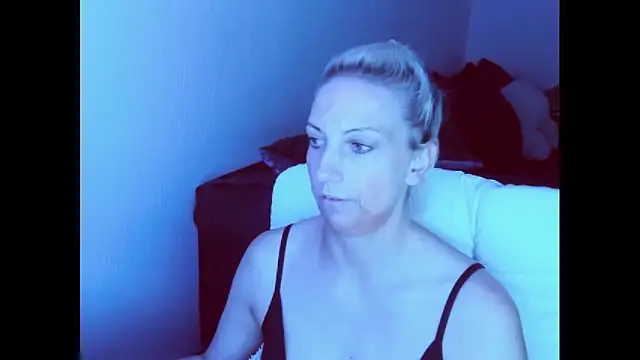 SexyJulia21 webcam