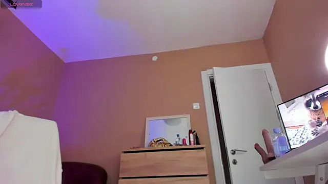 KaylaLaine webcam