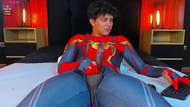 Leo_Savage_ webcam