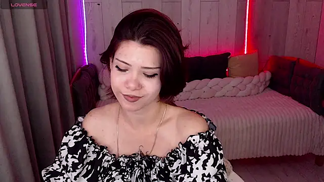 llittle-peachh webcam