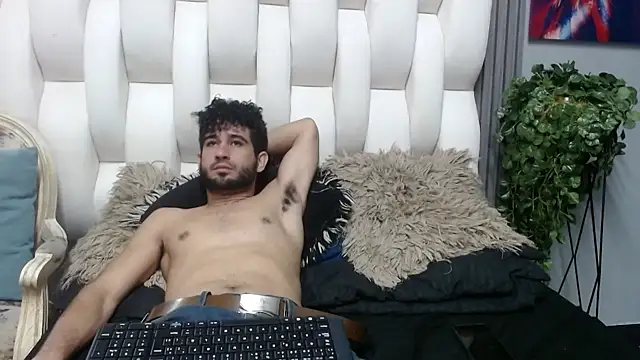 aaron_jones_1 webcam