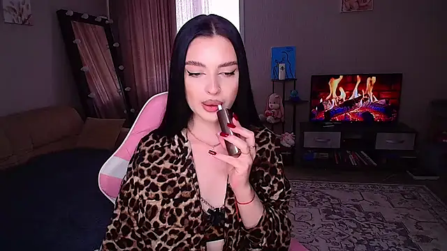 yoursLina