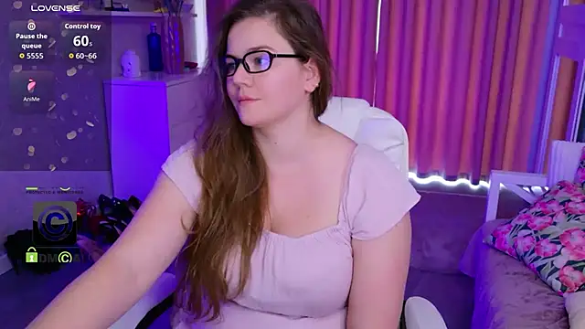 KellyKleine webcam