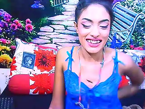 IndianPretty14u2Luv webcam