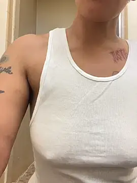 Desirae_Luciano