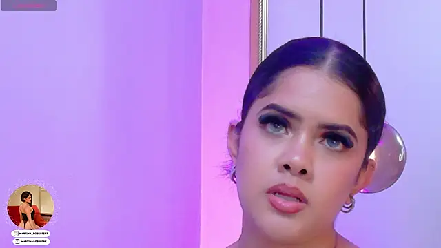 Martina-Roberts- webcam