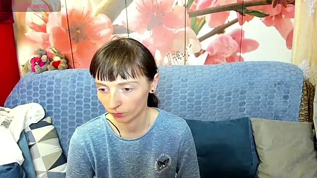 TayanaJons webcam