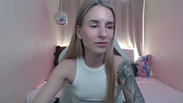 DeboraHorny webcam