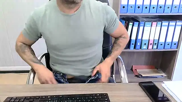 daddy Evasionee xxx chat