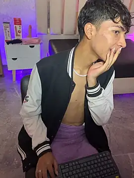 osamu_tay (M twink) - Cum in the bathroom