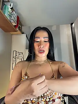 AsianMilfSheryl webcam