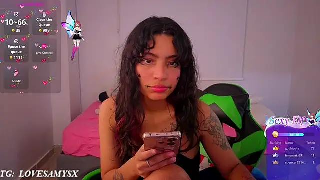Lovelyamyy webcam