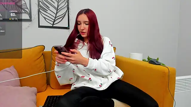 MilanCheek webcam