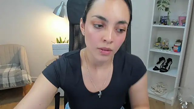 _BellaEvans_ webcam